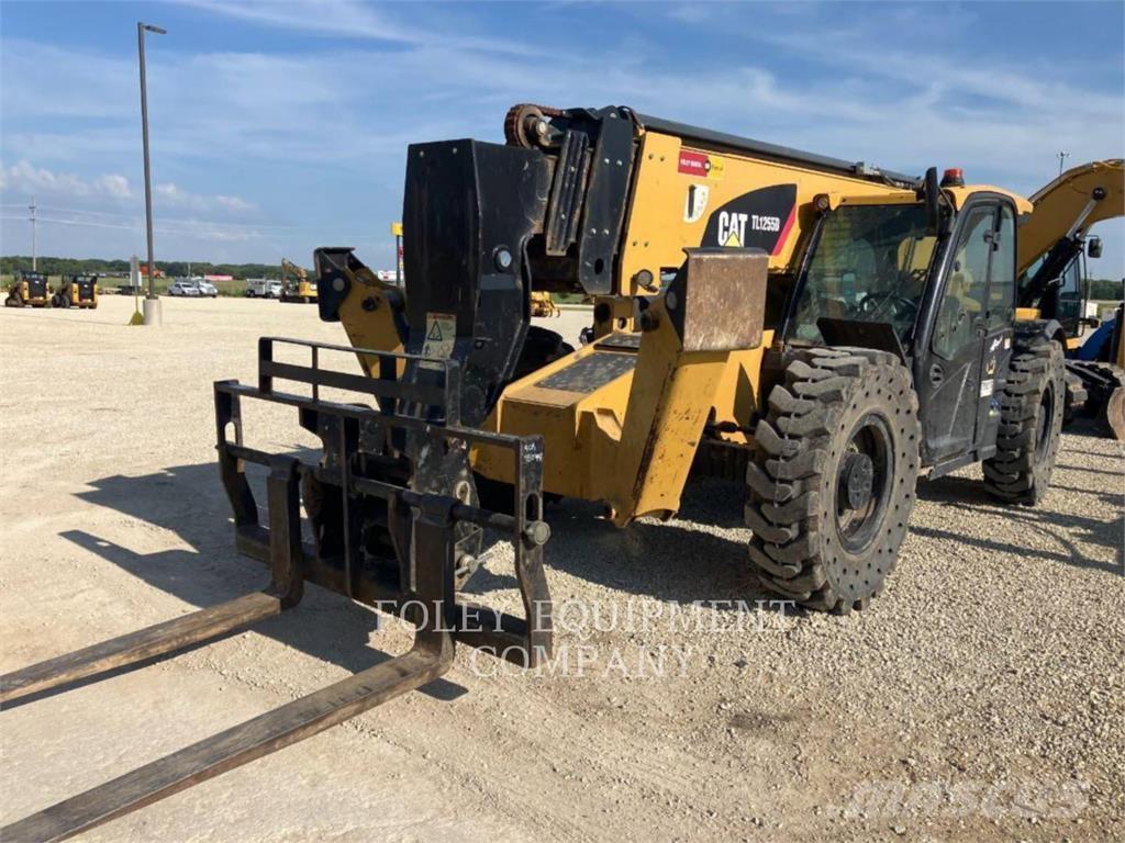 CAT TL1255DC مناولات متداخلة