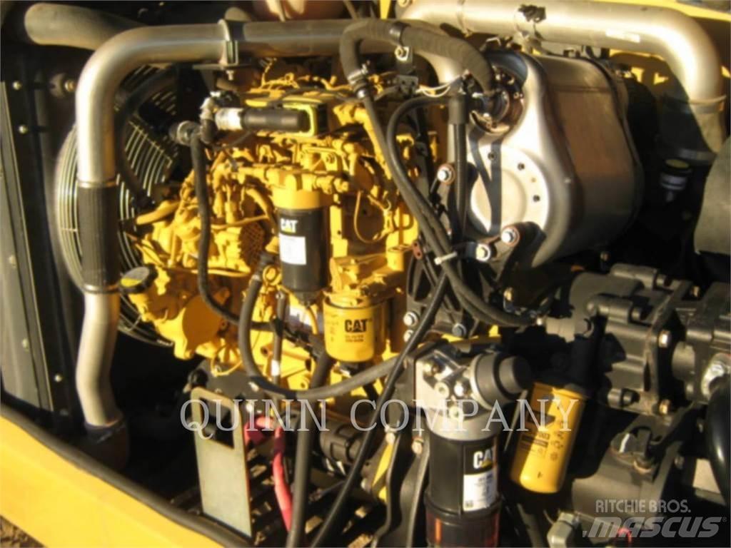 CAT TL642D مناولات متداخلة