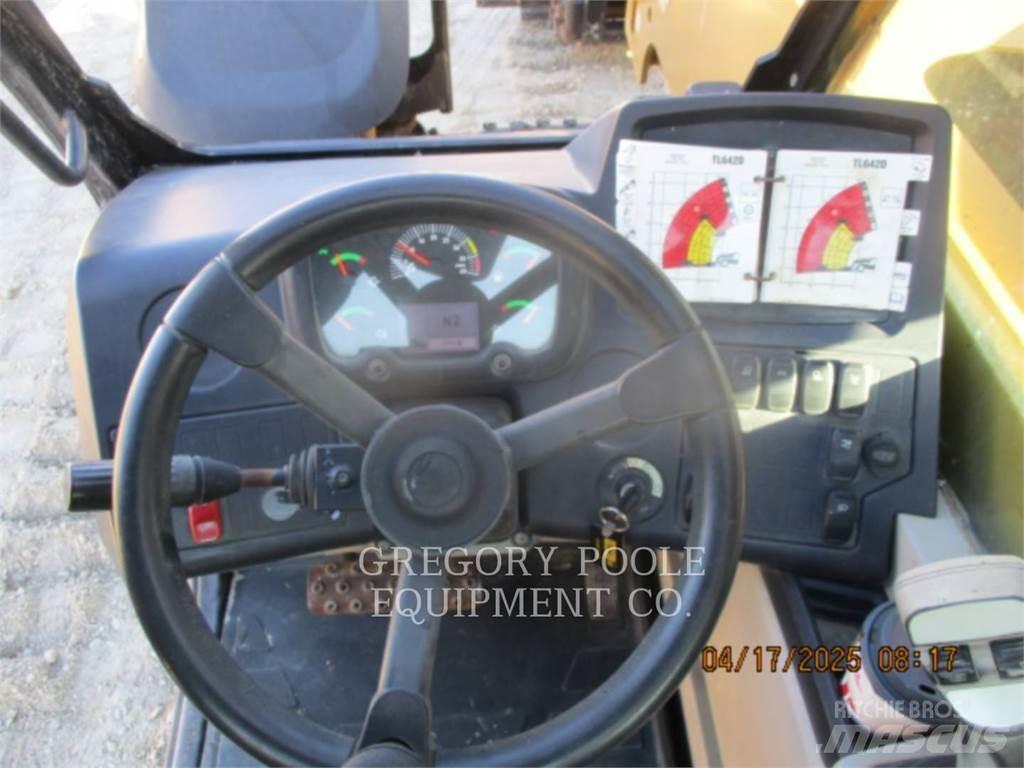 CAT TL642D مناولات متداخلة