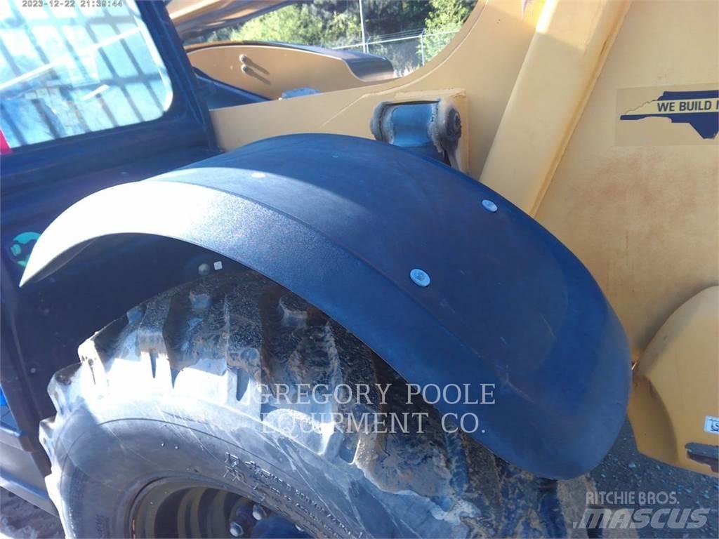 CAT TL642D مناولات متداخلة