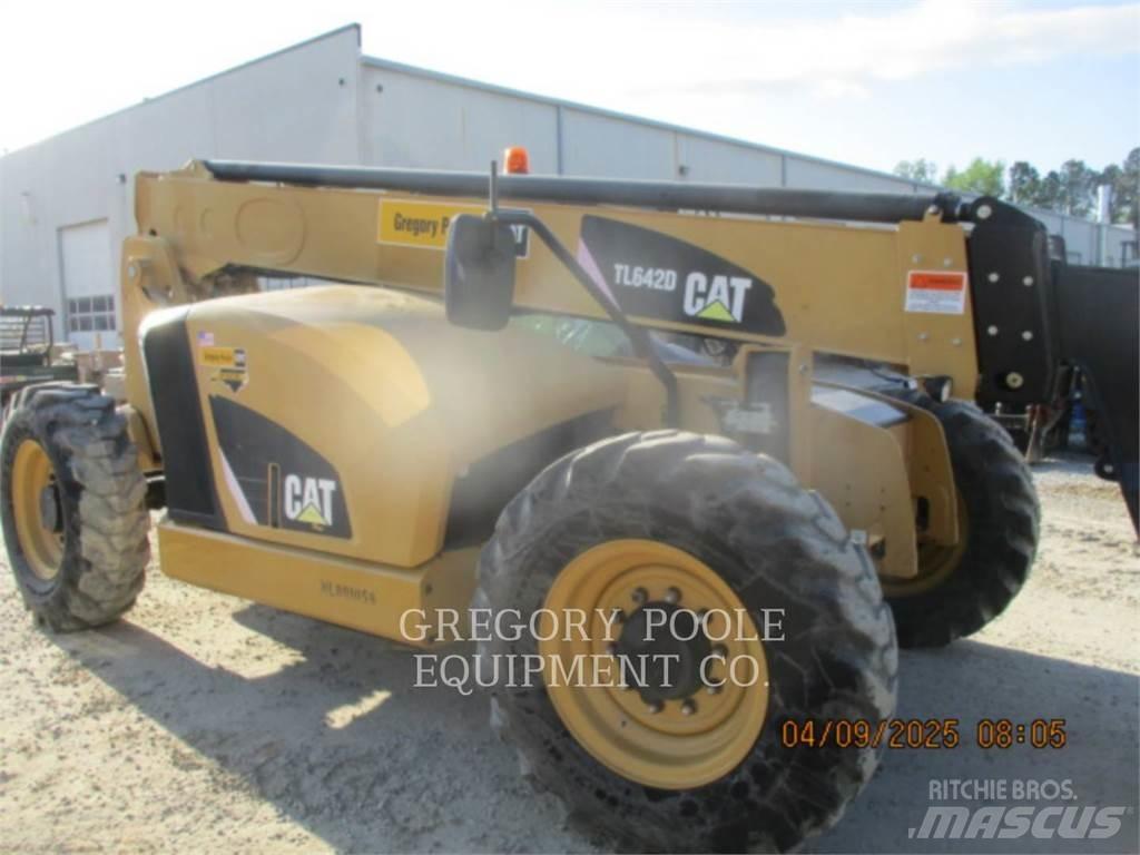 CAT TL642D مناولات متداخلة