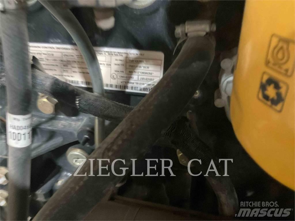 CAT TL642D مناولات متداخلة
