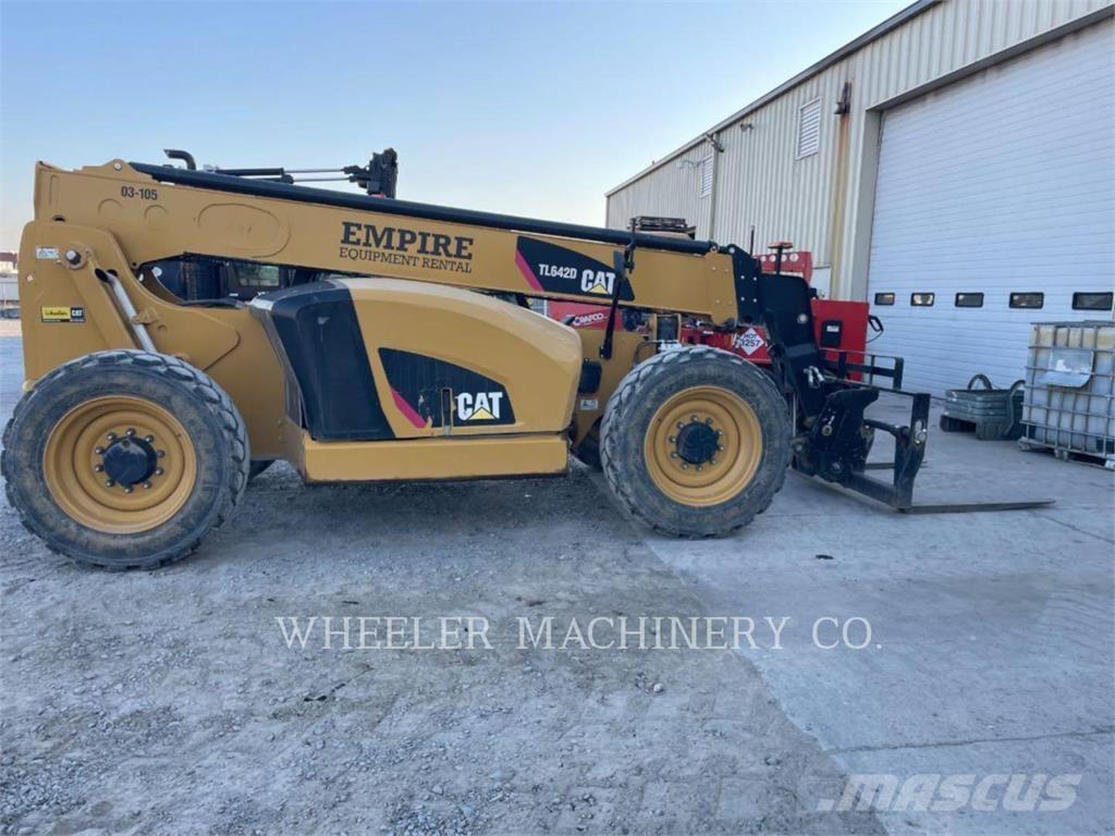 CAT TL642D CB مناولات متداخلة