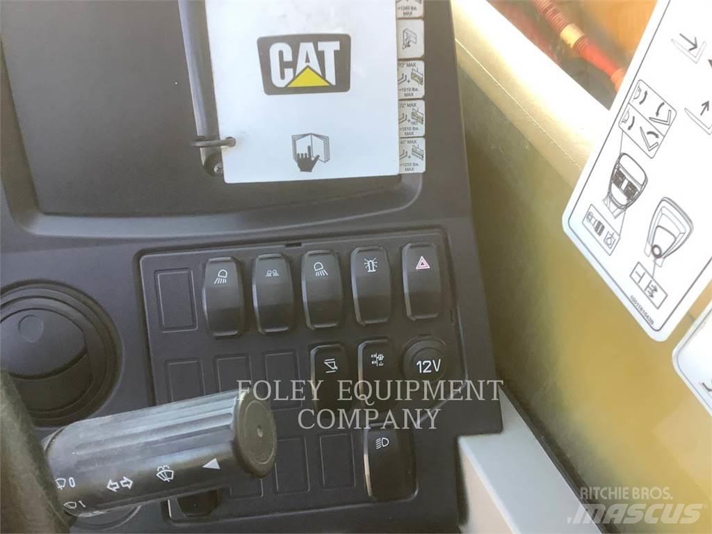 CAT TL642DC مناولات متداخلة