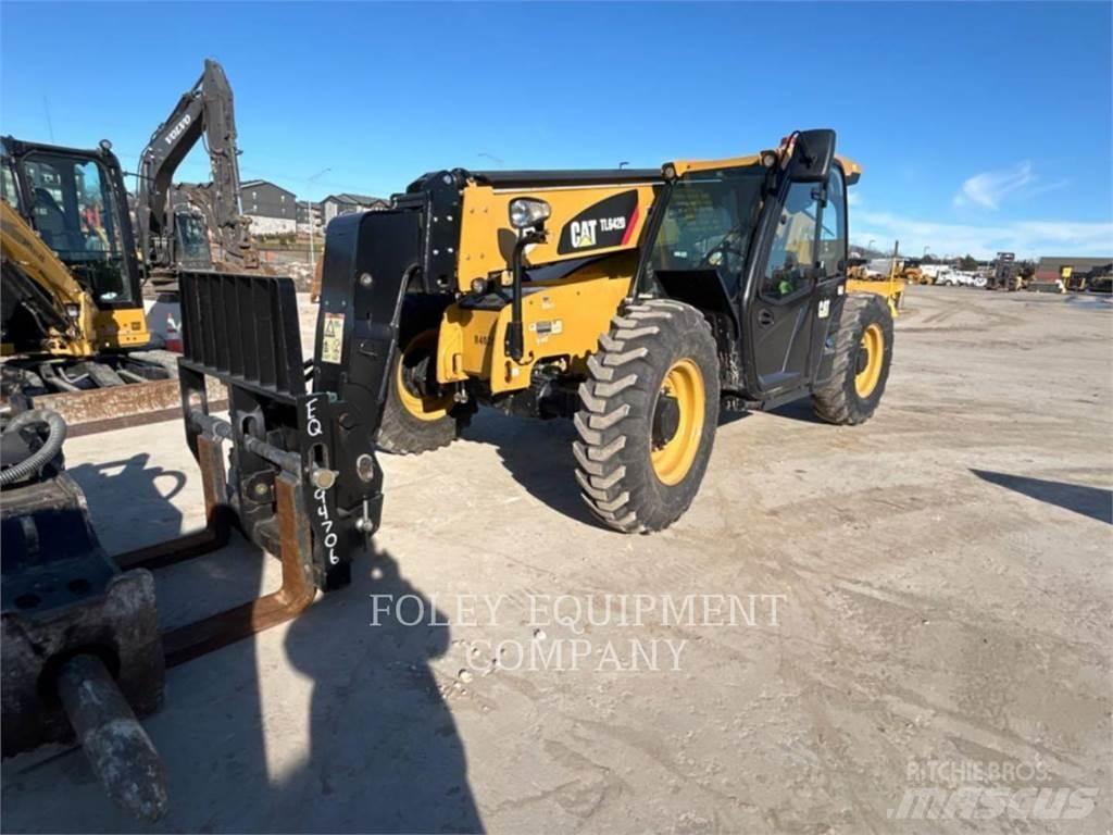 CAT TL642DC مناولات متداخلة