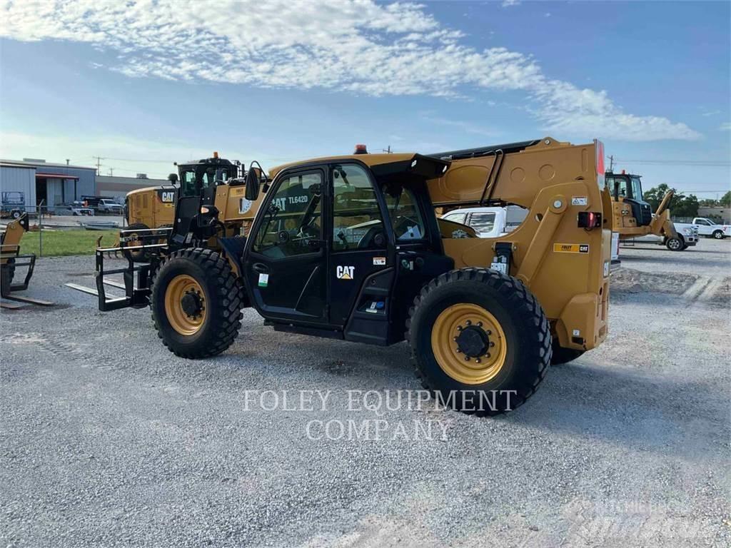 CAT TL642DC مناولات متداخلة