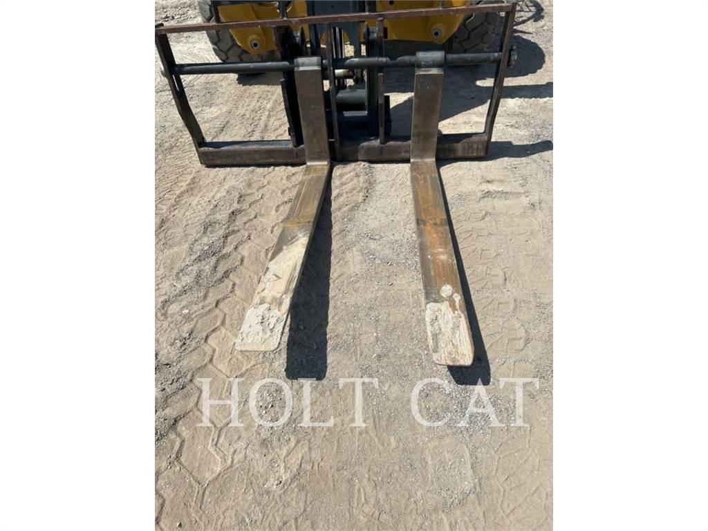 CAT TL943 مناولات متداخلة