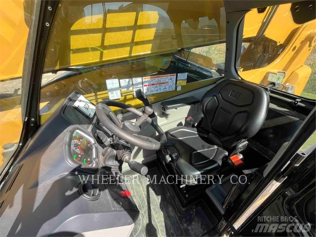 CAT TL943 CB مناولات متداخلة