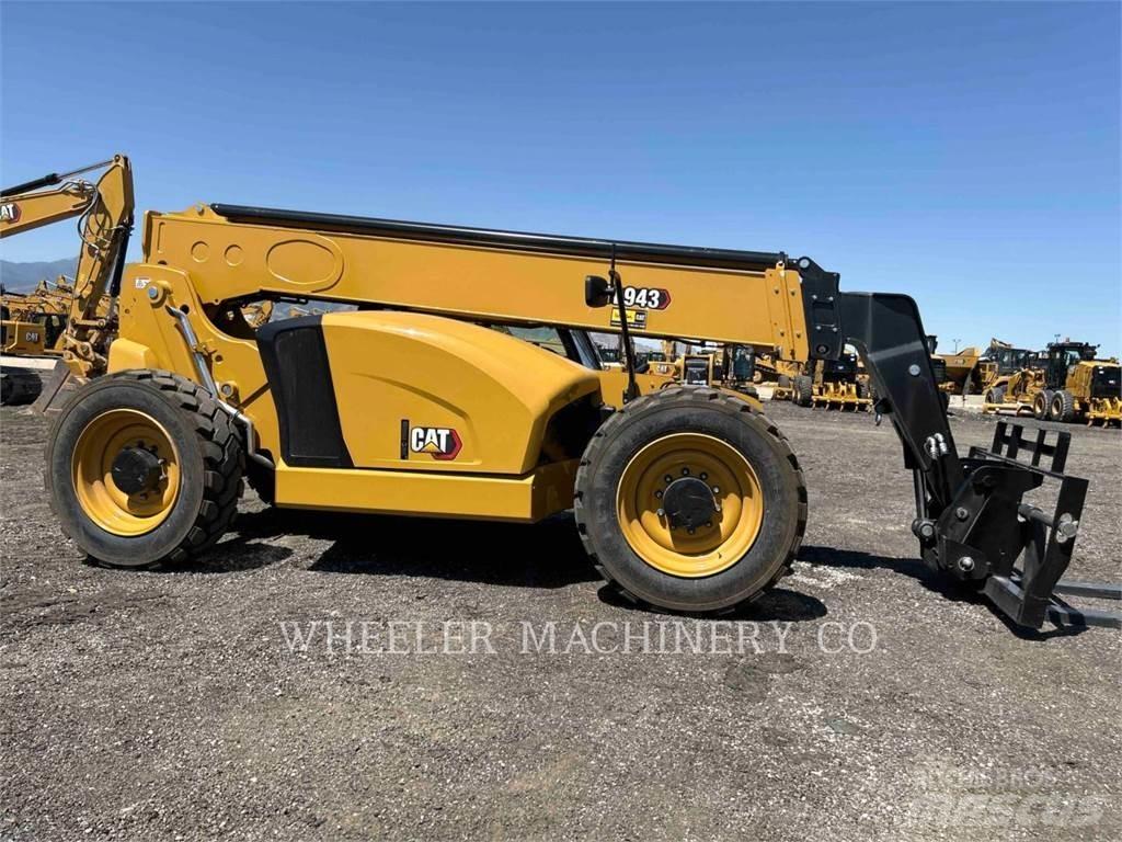 CAT TL943 CB مناولات متداخلة
