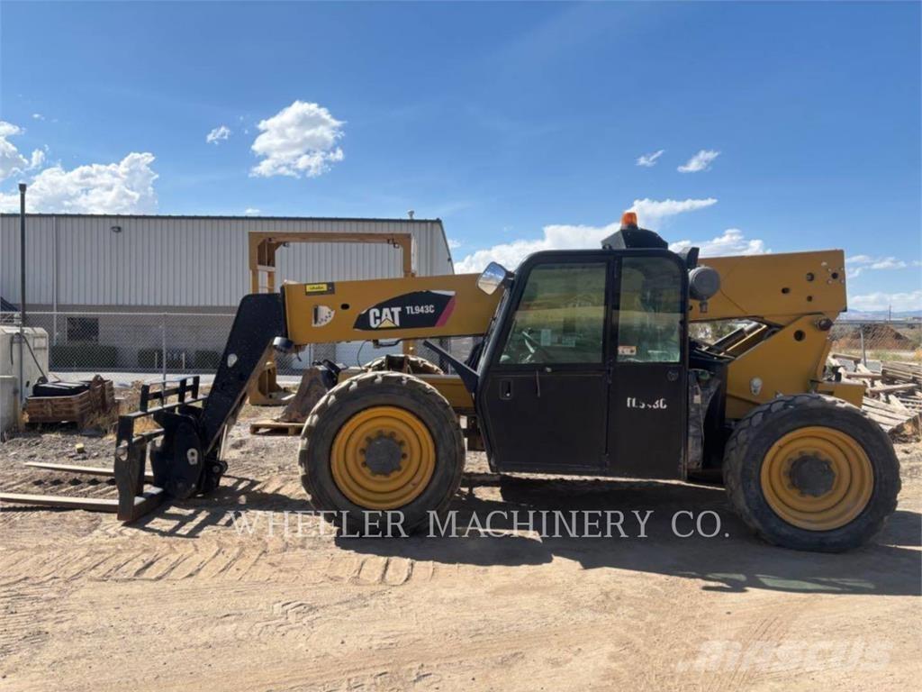 CAT TL943C CAB مناولات متداخلة