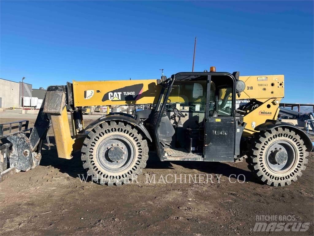 CAT TL943C CPY مناولات متداخلة