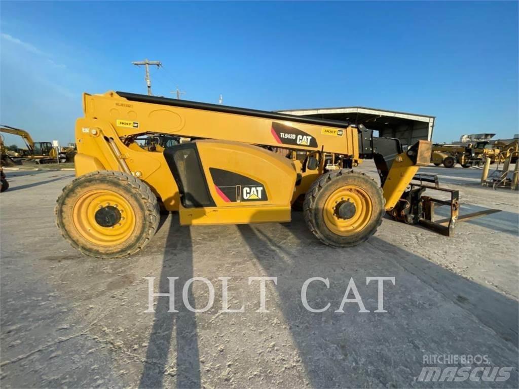 CAT TL943D مناولات متداخلة