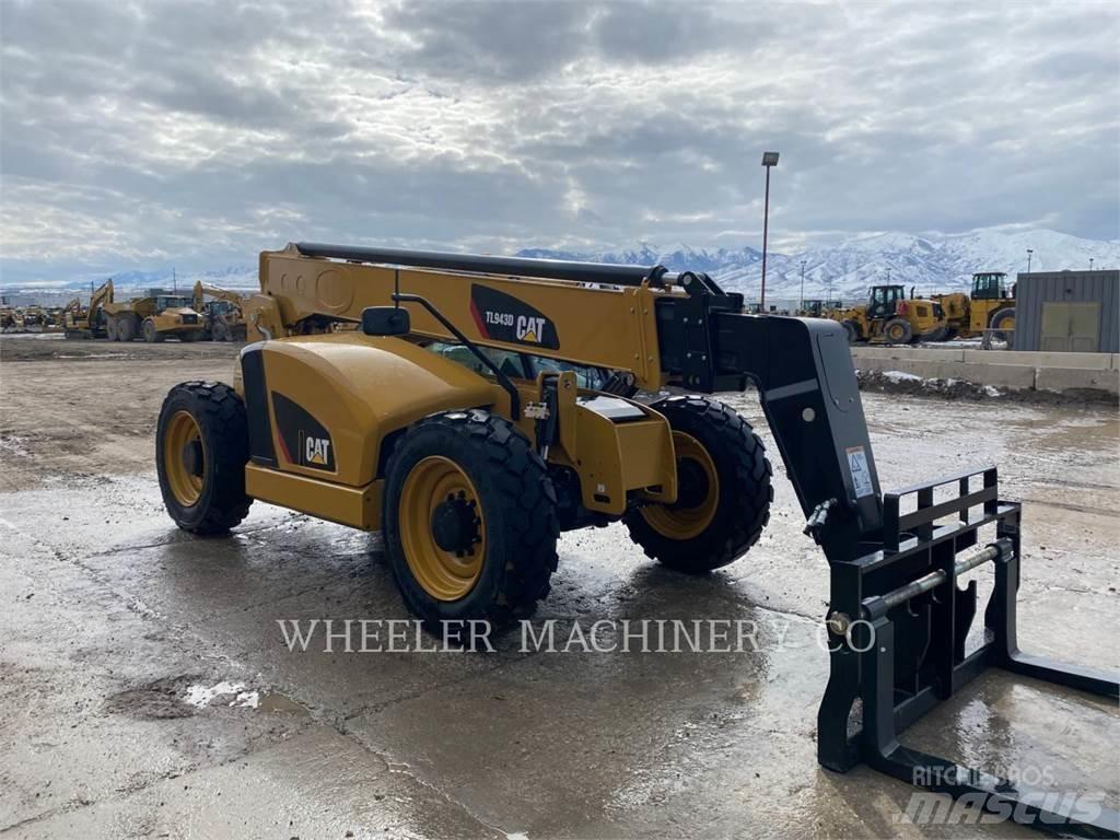 CAT TL943D CB مناولات متداخلة