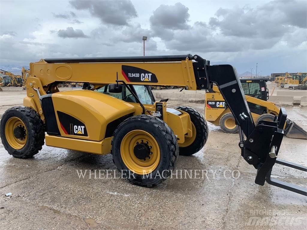 CAT TL943D CB مناولات متداخلة