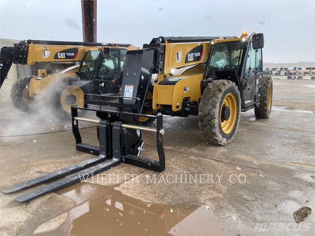 CAT TL943D CB مناولات متداخلة