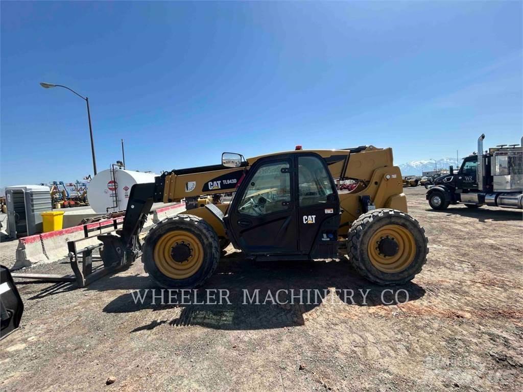 CAT TL943D CB مناولات متداخلة