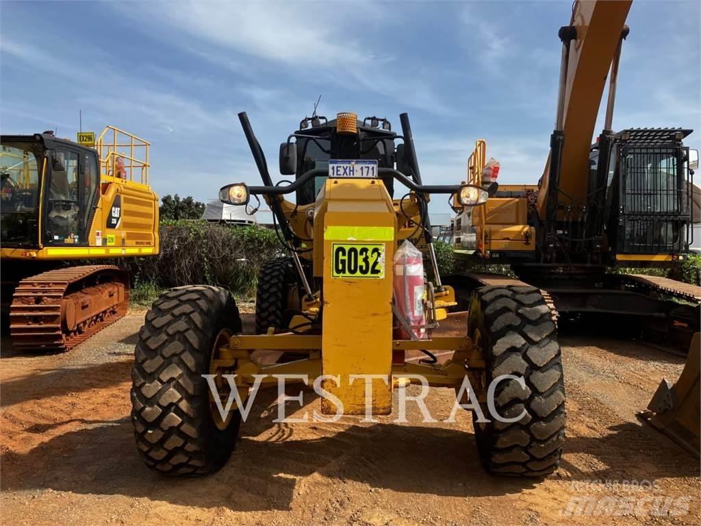 CAT TRADE-IN 140M معدات تمهيد الطرق