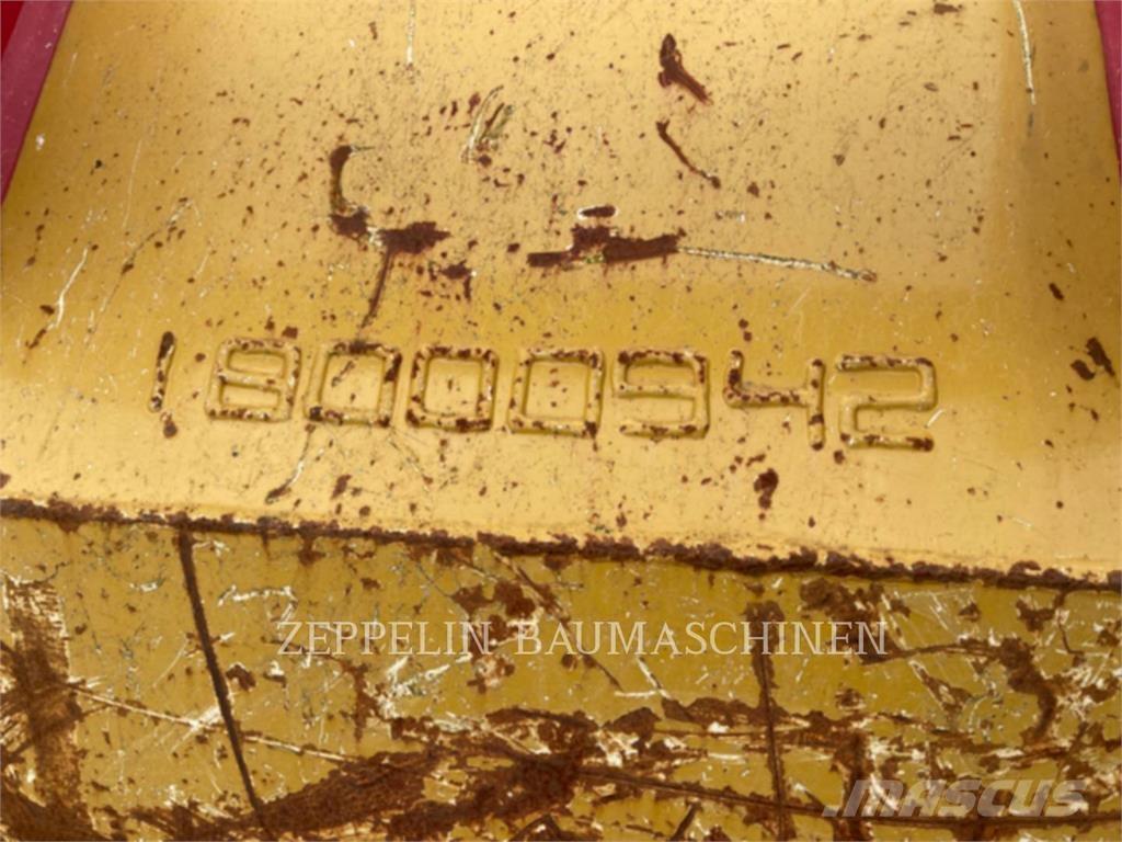 CAT UTL1200 دلاء