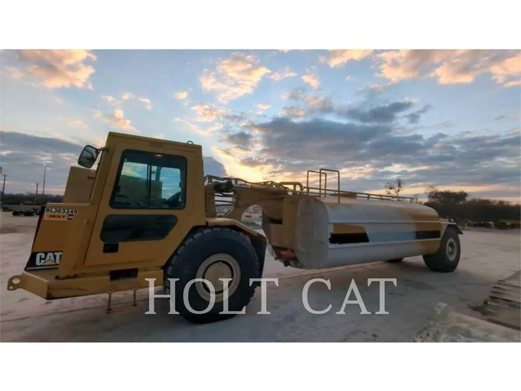 CAT W00 613C شاحنات ذات صهاريج