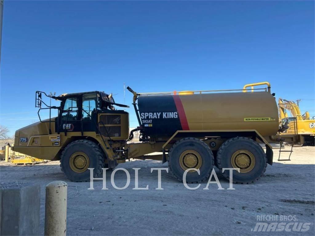 CAT W00 725 شاحنات ذات صهاريج