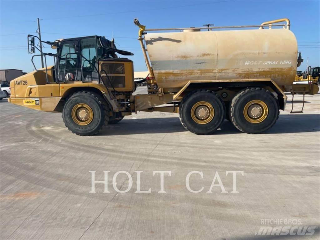CAT W00 730 شاحنات ذات صهاريج