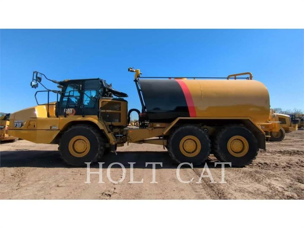 CAT W00 730 شاحنات ذات صهاريج