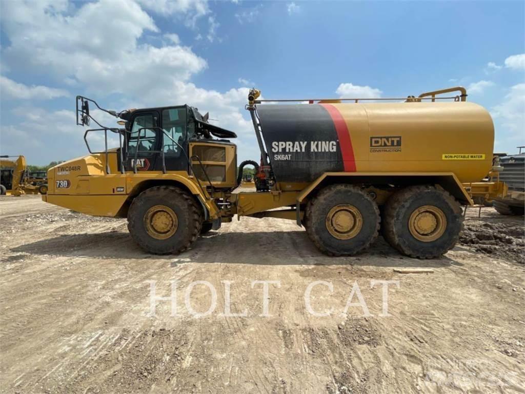 CAT W00 730 شاحنات ذات صهاريج