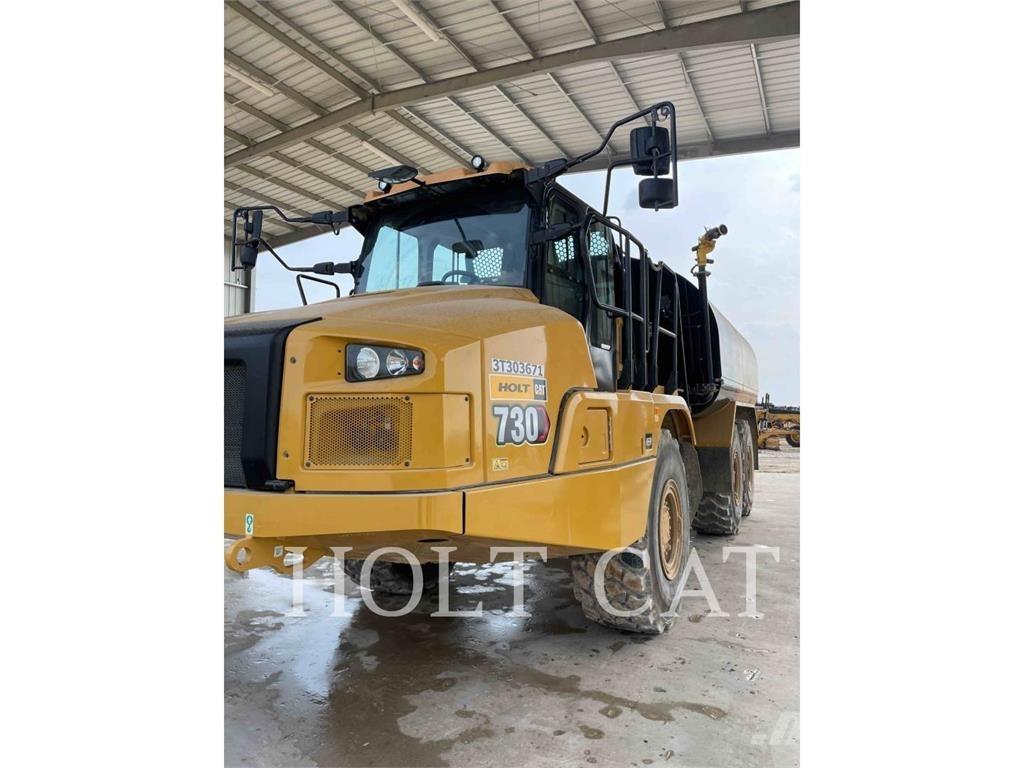 CAT W00 730 شاحنات ذات صهاريج