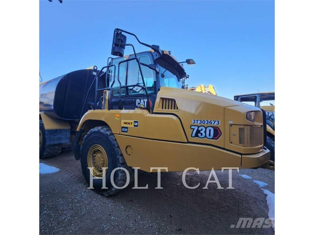 CAT W00 730 شاحنات ذات صهاريج