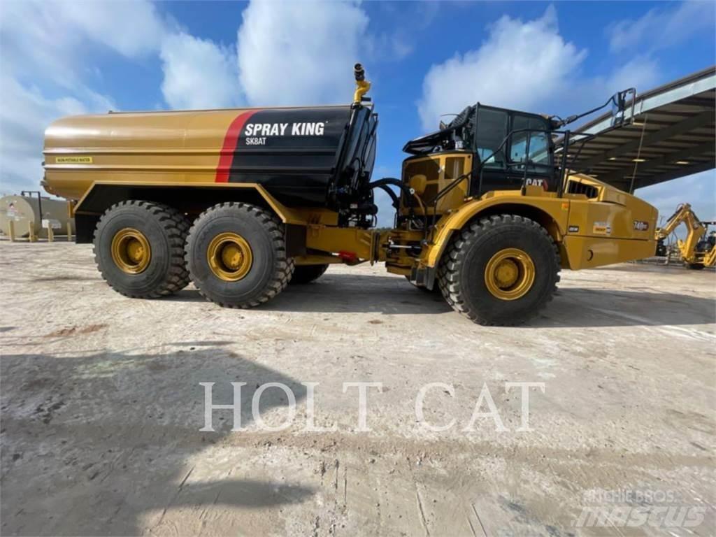 CAT W00 740 شاحنات ذات صهاريج