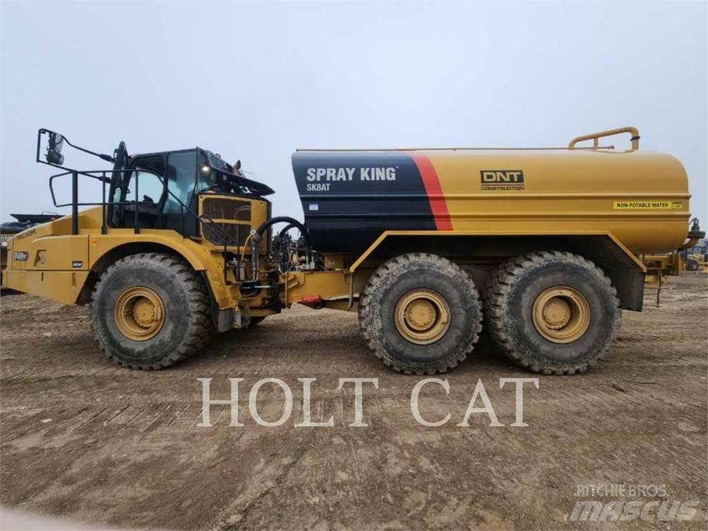 CAT W00 740 شاحنات ذات صهاريج