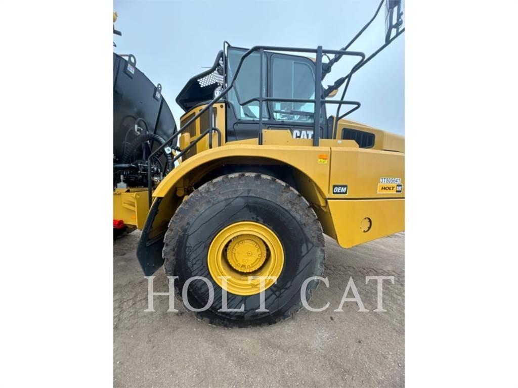 CAT W00 740GC شاحنات ذات صهاريج
