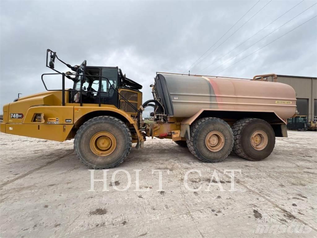 CAT W00 740GC شاحنات ذات صهاريج