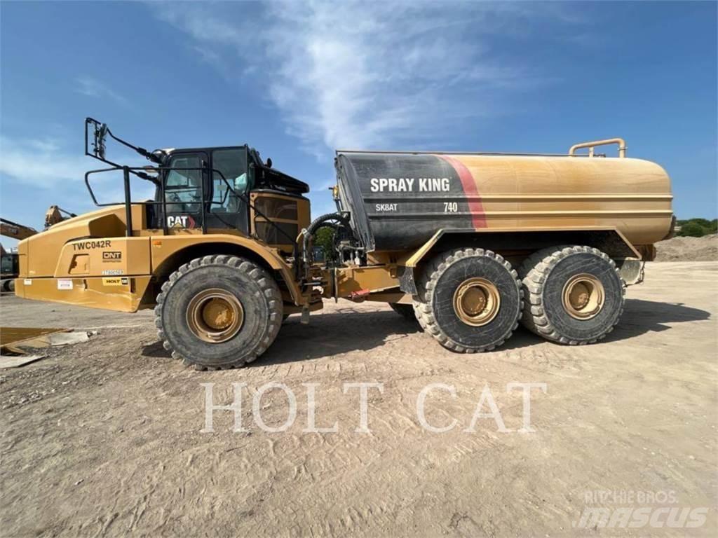 CAT W00 740GC شاحنات ذات صهاريج