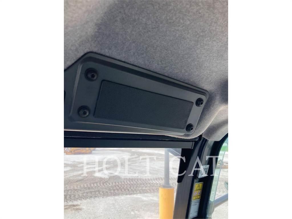 CAT W00 740GC شاحنات ذات صهاريج