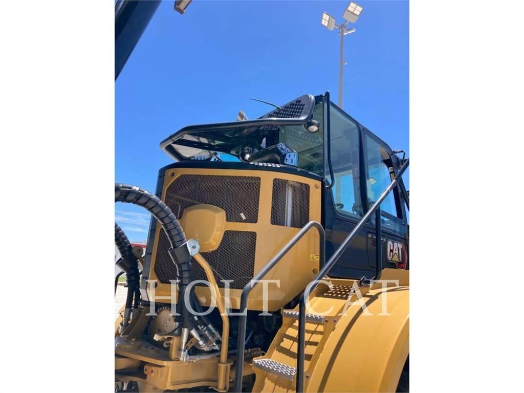 CAT W00 740GC شاحنات ذات صهاريج