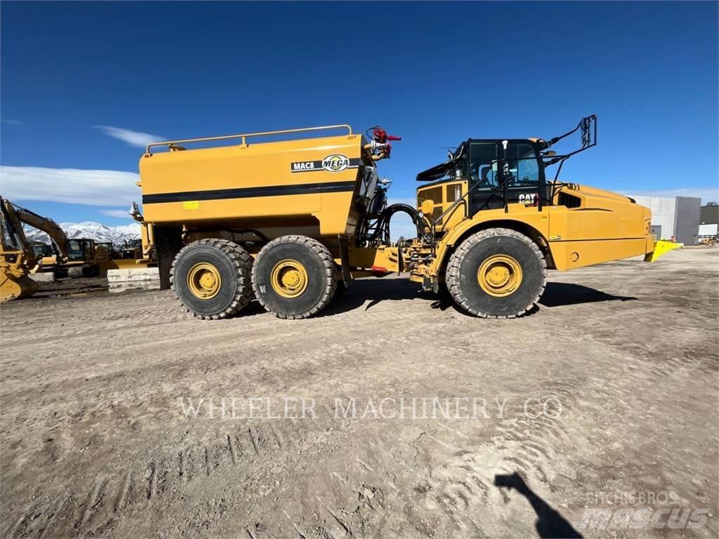 CAT WT 740 GC شاحنات ذات صهاريج