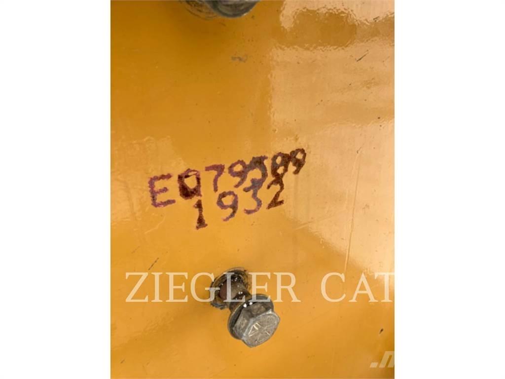 CAT WT-MG معدات تمهيد الطرق