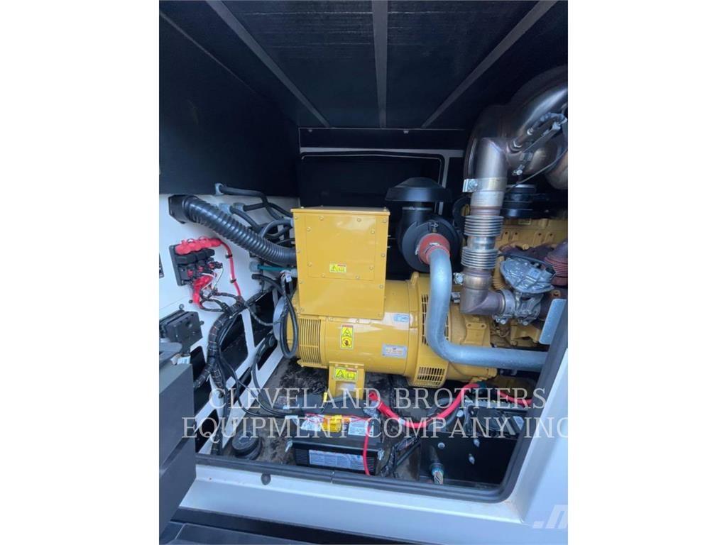 CAT XQ 125 مولدات أخرى