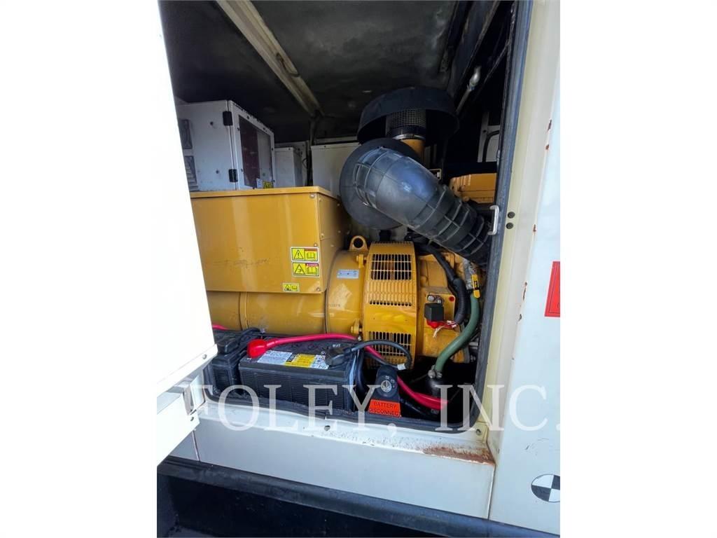 CAT XQ 175 مولدات أخرى