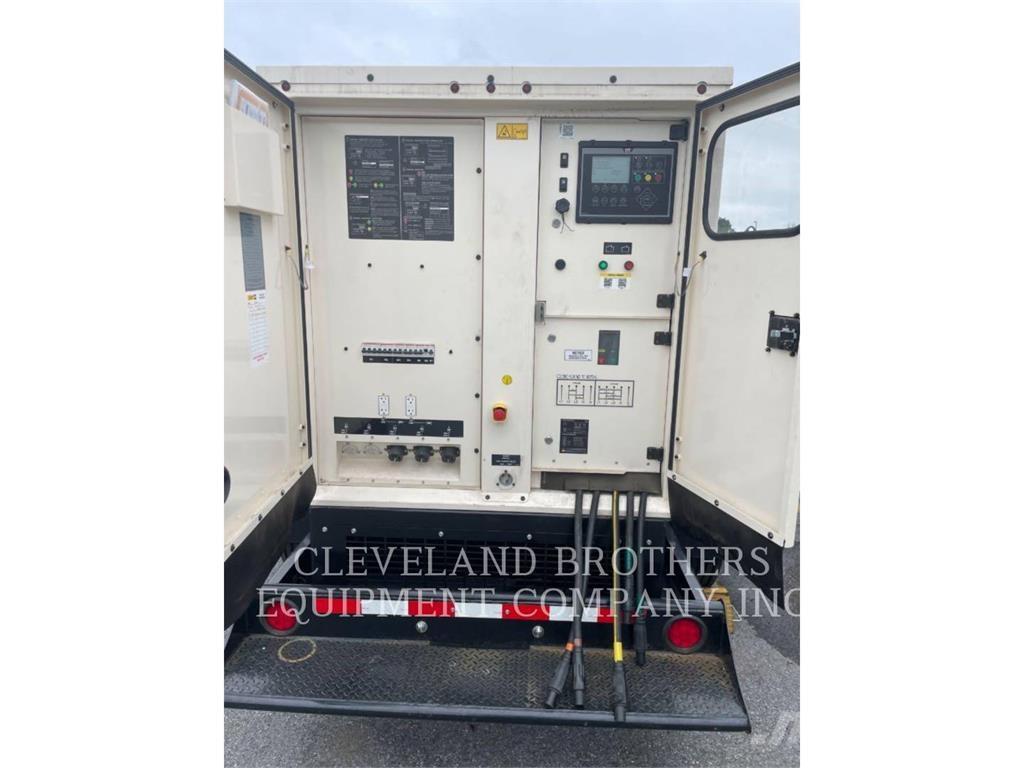 CAT XQ 230 مولدات أخرى