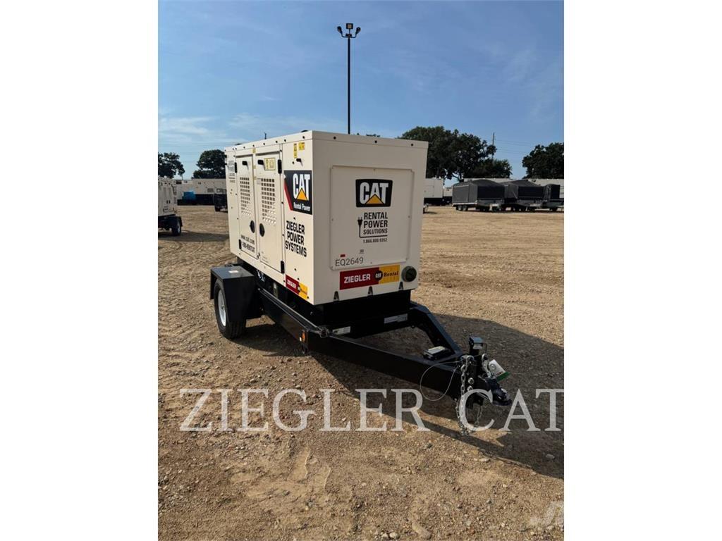 CAT XQ 35 مولدات أخرى