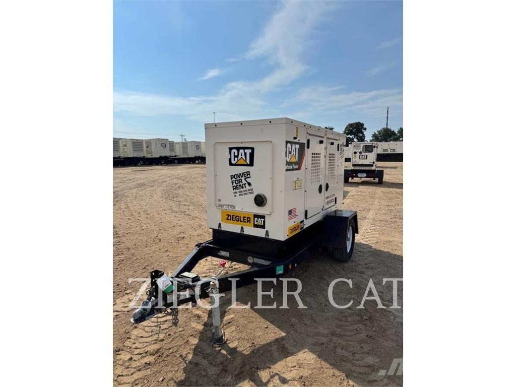 CAT XQ 35 مولدات أخرى