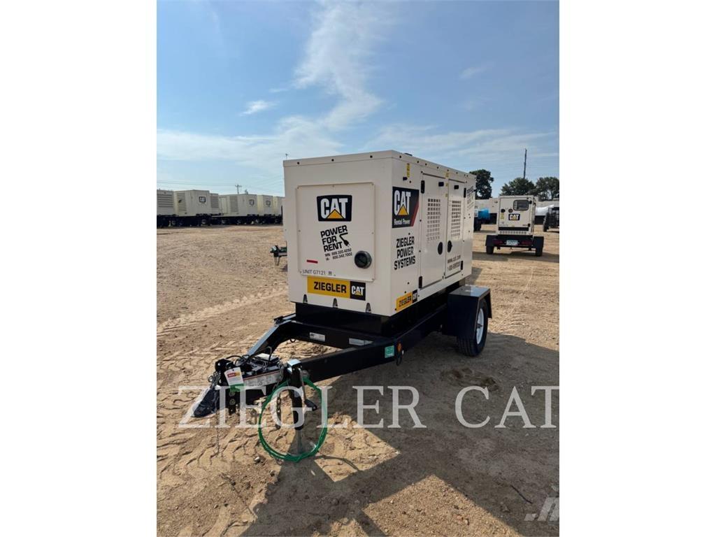 CAT XQ 35 مولدات أخرى