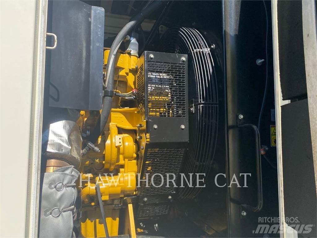 CAT XQ 350 مولدات أخرى