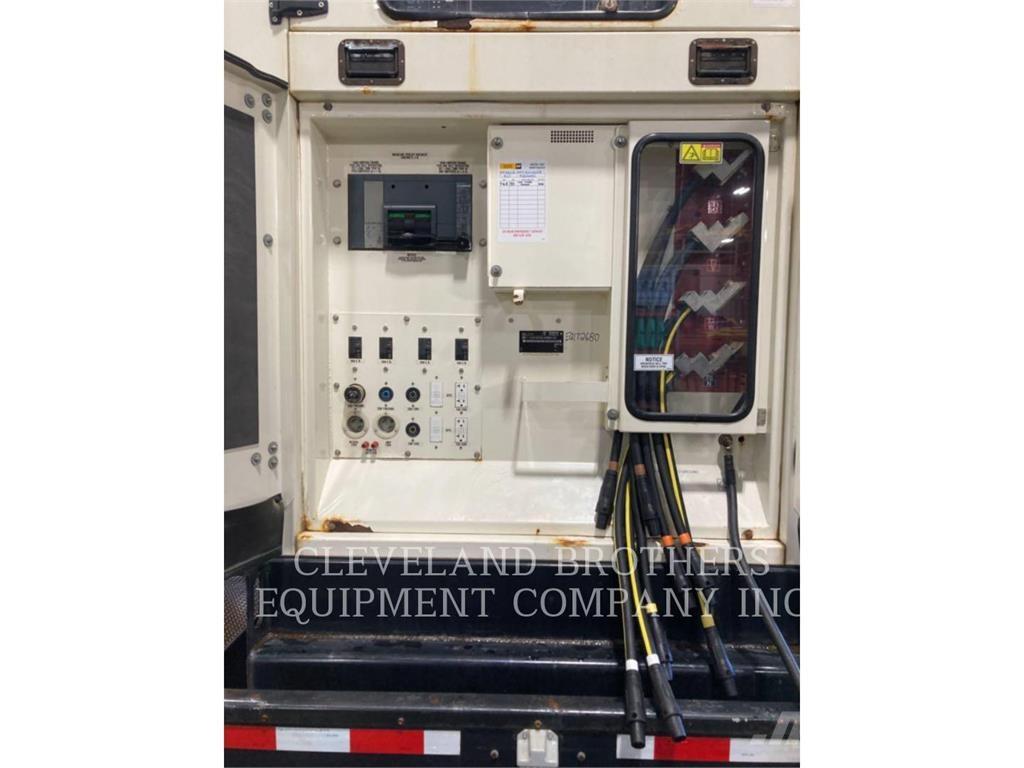 CAT XQ 350 مولدات أخرى