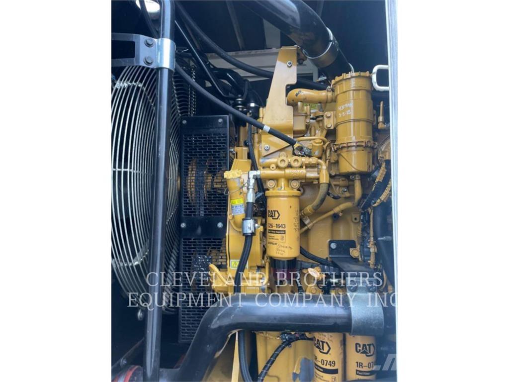 CAT XQ 350 مولدات أخرى