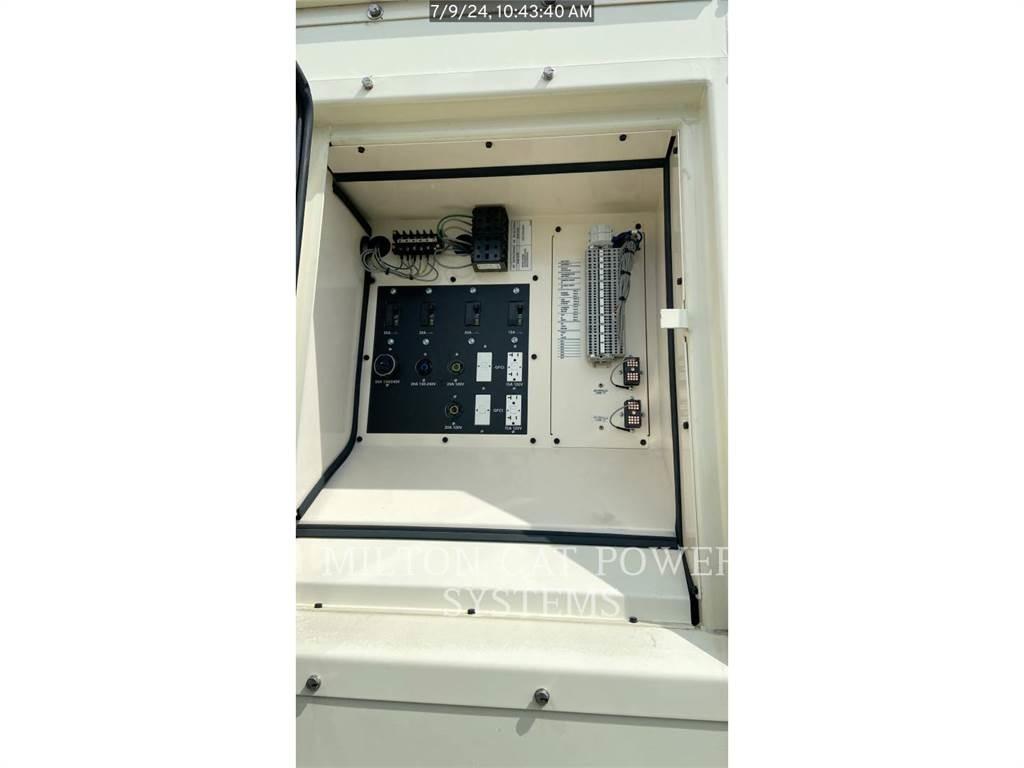 CAT XQ 570 مولدات أخرى