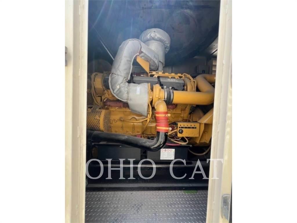 CAT XQ 800 مولدات أخرى