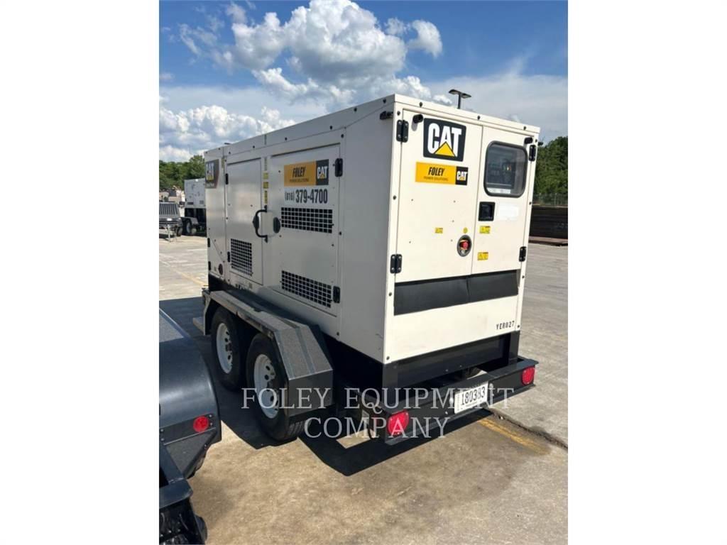 CAT XQ125KVA مولدات أخرى